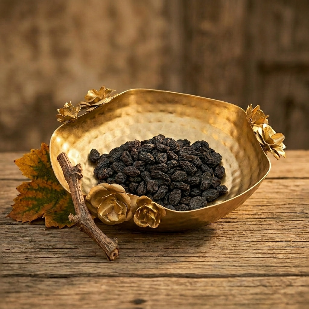 Kali Dakh ( Black Grape Raisins)